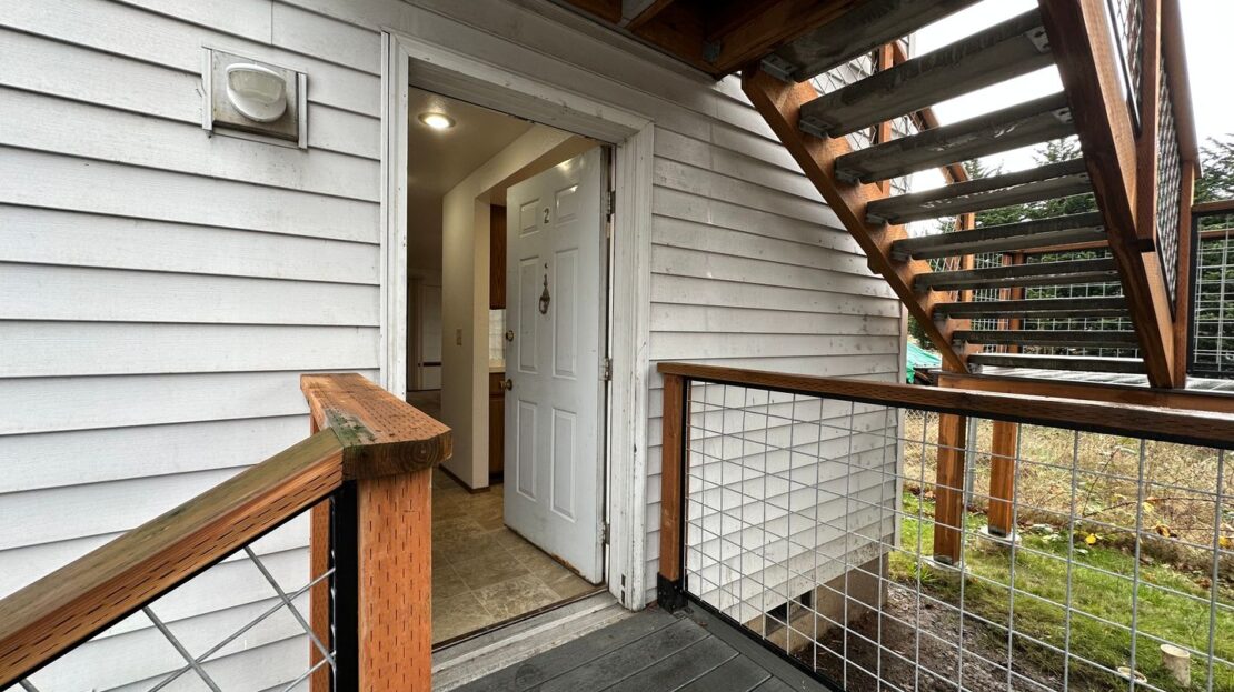 2243 Valencia Street #2 - Bellingham - Washington - 2 bed, 1 bath rental property
