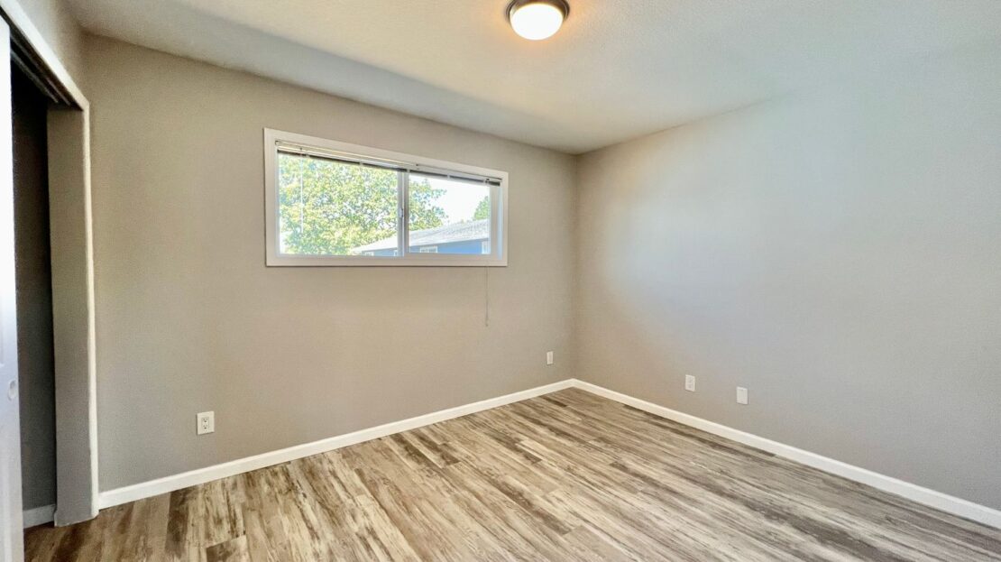 22900 NE Halsey St. - #03 - Fairview - Oregon - 2 bed, 1.5 bath rental property