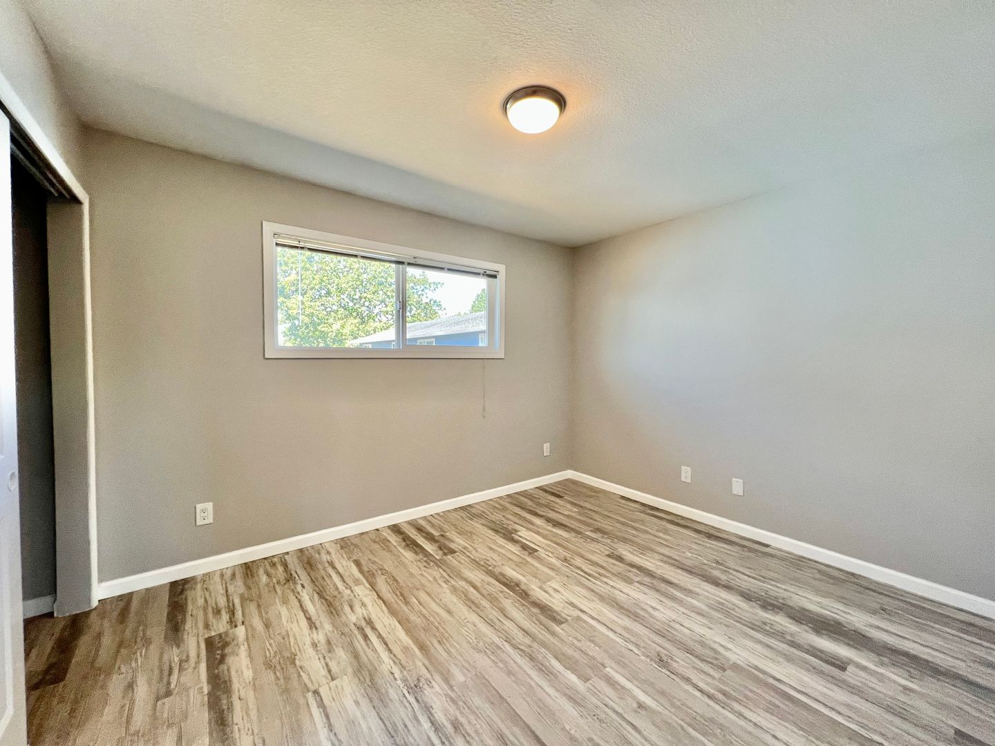 22900 NE Halsey St. - #03 - Fairview - Oregon - 2 bed, 1.5 bath rental property