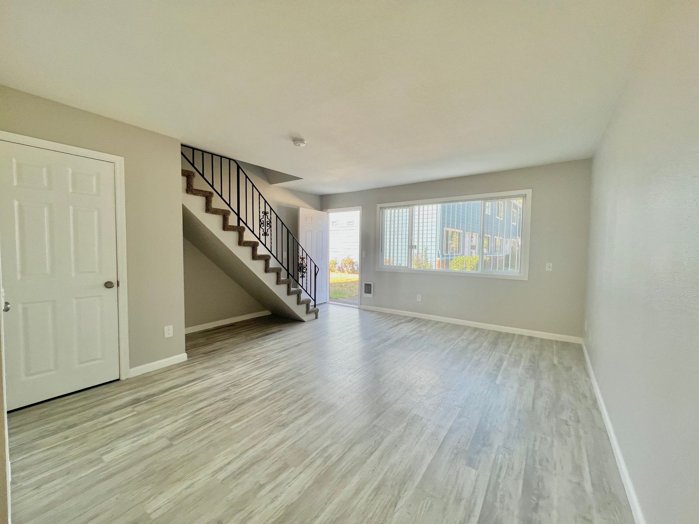 22900 NE Halsey St. - #03 - Fairview - Oregon - 2 bed, 1.5 bath rental property