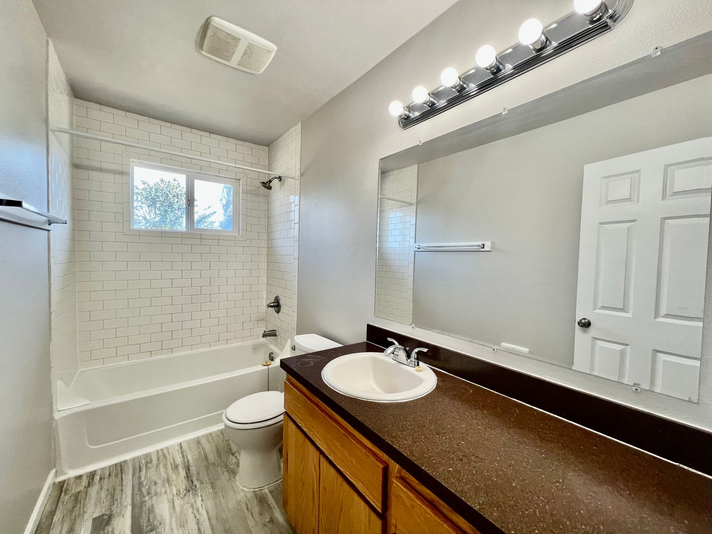 22900 NE Halsey St. - #03 - Fairview - Oregon - 2 bed, 1.5 bath rental property