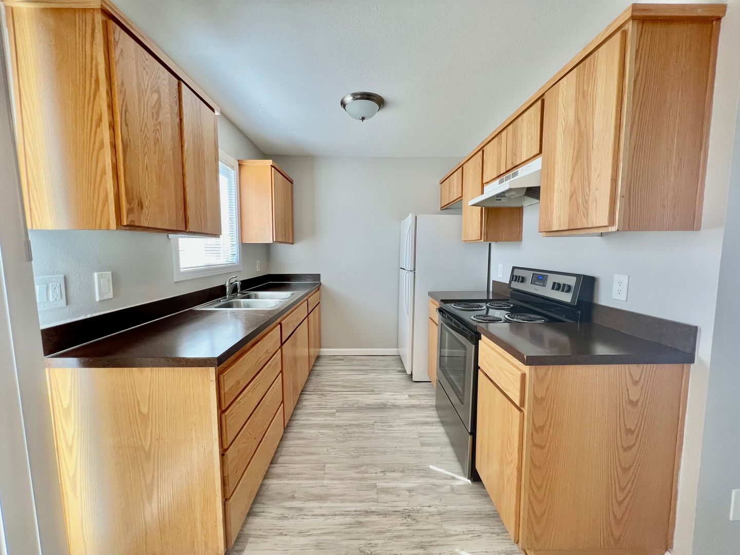 22900 NE Halsey St. - #03 - Fairview - Oregon - 2 bed, 1.5 bath rental property