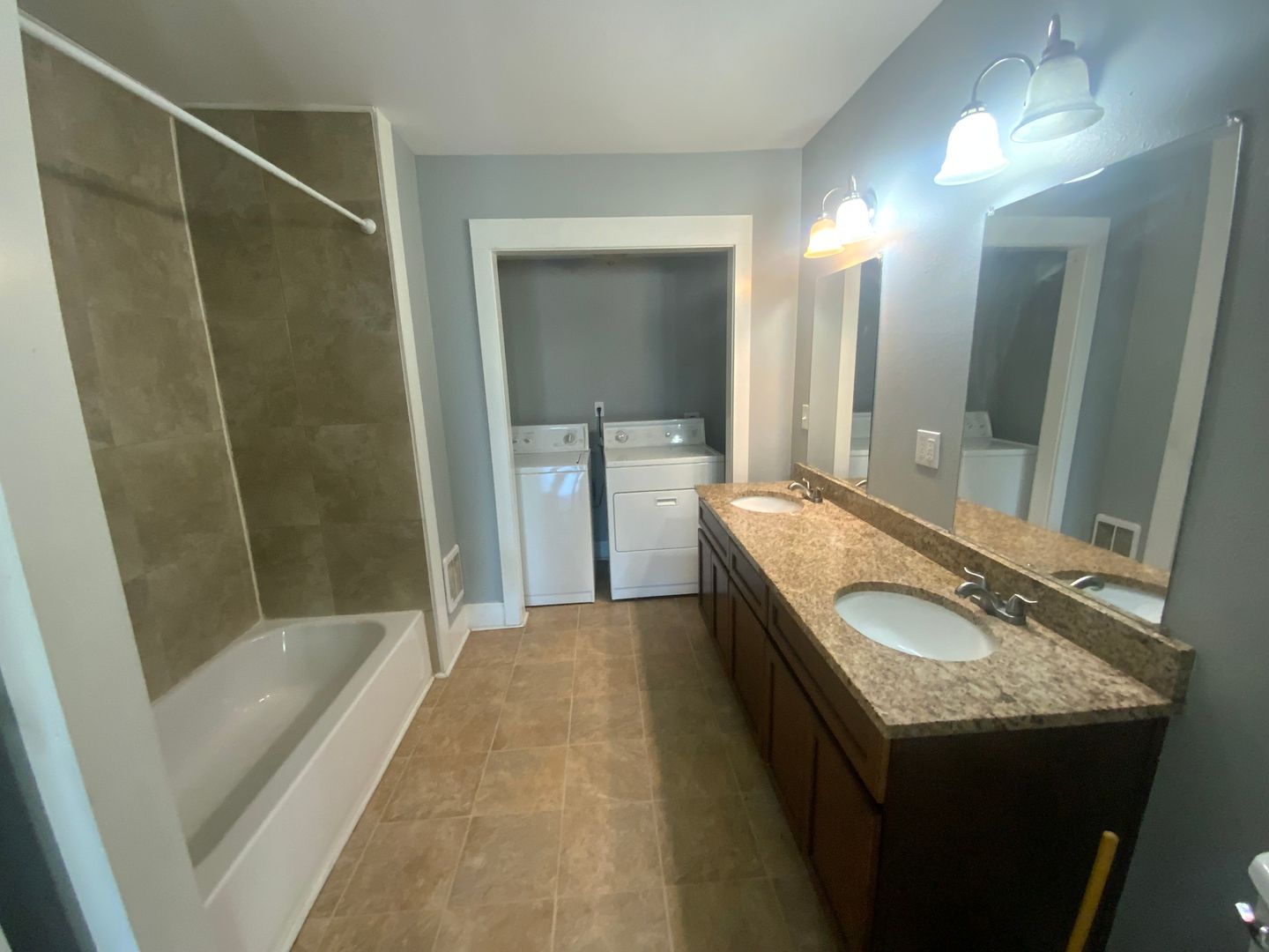 2325 S Ash St - Tacoma - Washington - 3 bed, 1 bath rental property