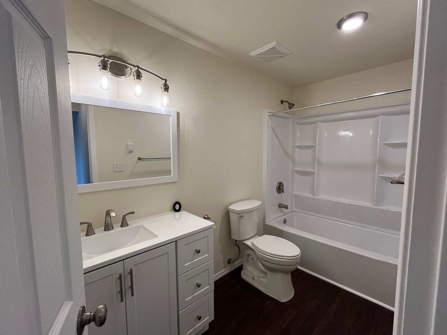 2328 Queen St. - 14 - Bellingham - Washington - 1 bed, 1 bath rental property