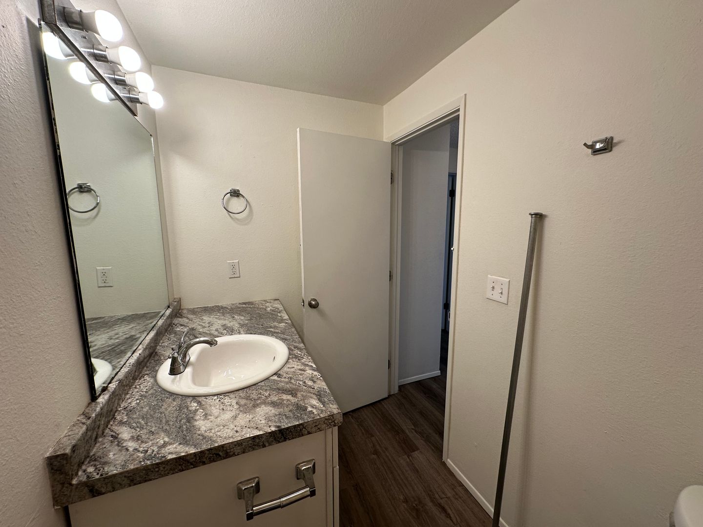 2328 Queen St. - 7 - Bellingham - Washington - 1 bed, 1 bath rental property