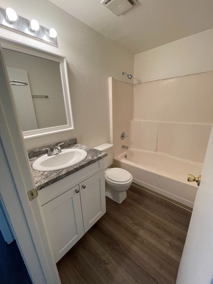 2328 Queen St. - Bellingham - Washington - 2 bed, 1 bath rental property