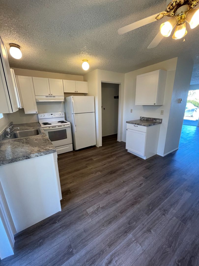 2328 Queen St. - Bellingham - Washington - 2 bed, 1 bath rental property