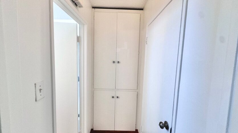 2336 North Ontario Street - Burbank - California - 1 bed, 1 bath rental property