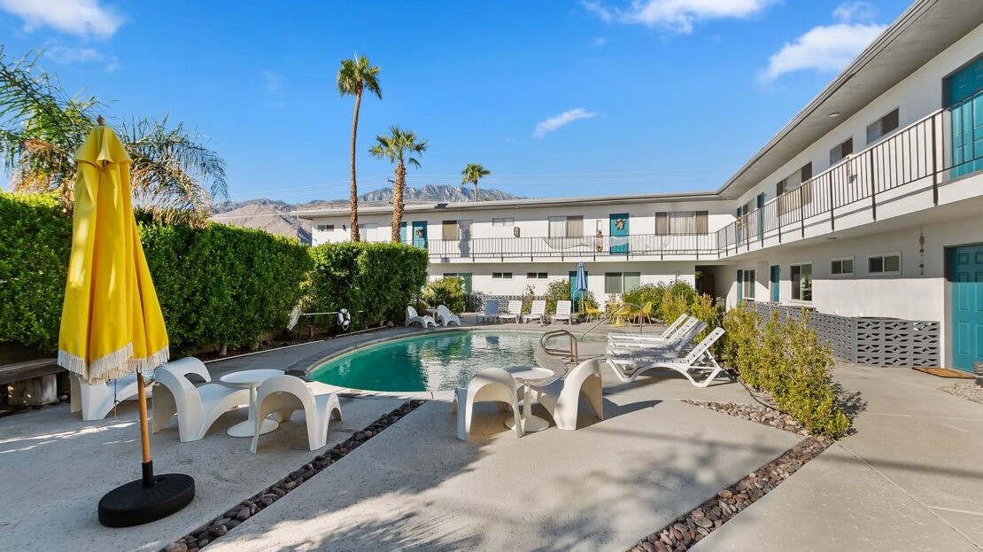 2388 N Sunrise Way - 12 - Palm Springs - California - 2 bed, 1 bath rental property