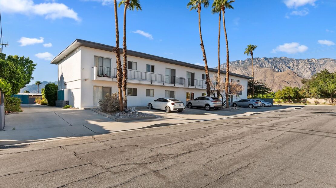 2388 N Sunrise Way - 12 - Palm Springs - California - 2 bed, 1 bath rental property