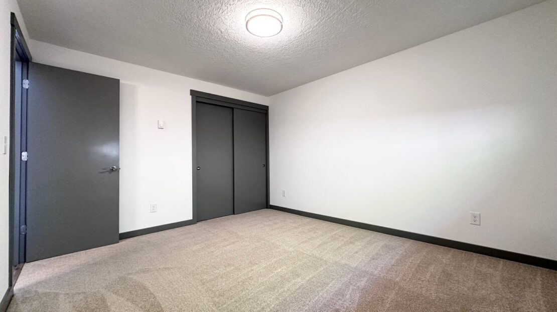 2410 NE 162nd Ave - Portland - Oregon - 2 bed, 1 bath rental property