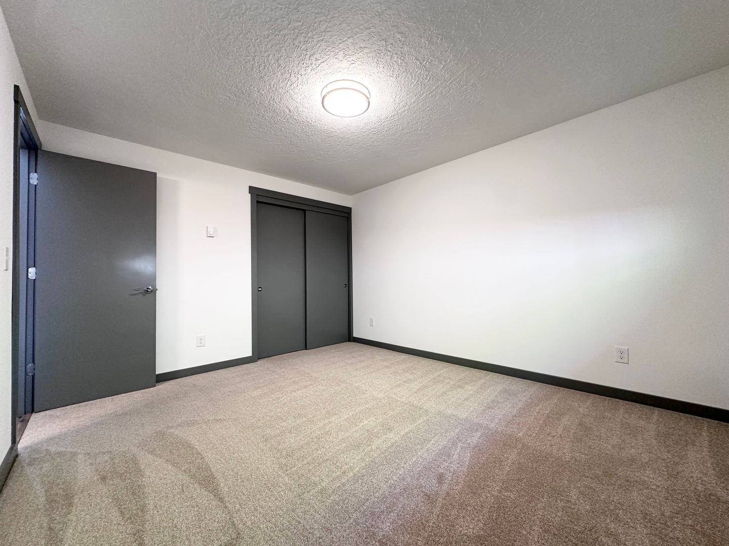 2410 NE 162nd Ave - Portland - Oregon - 2 bed, 1 bath rental property