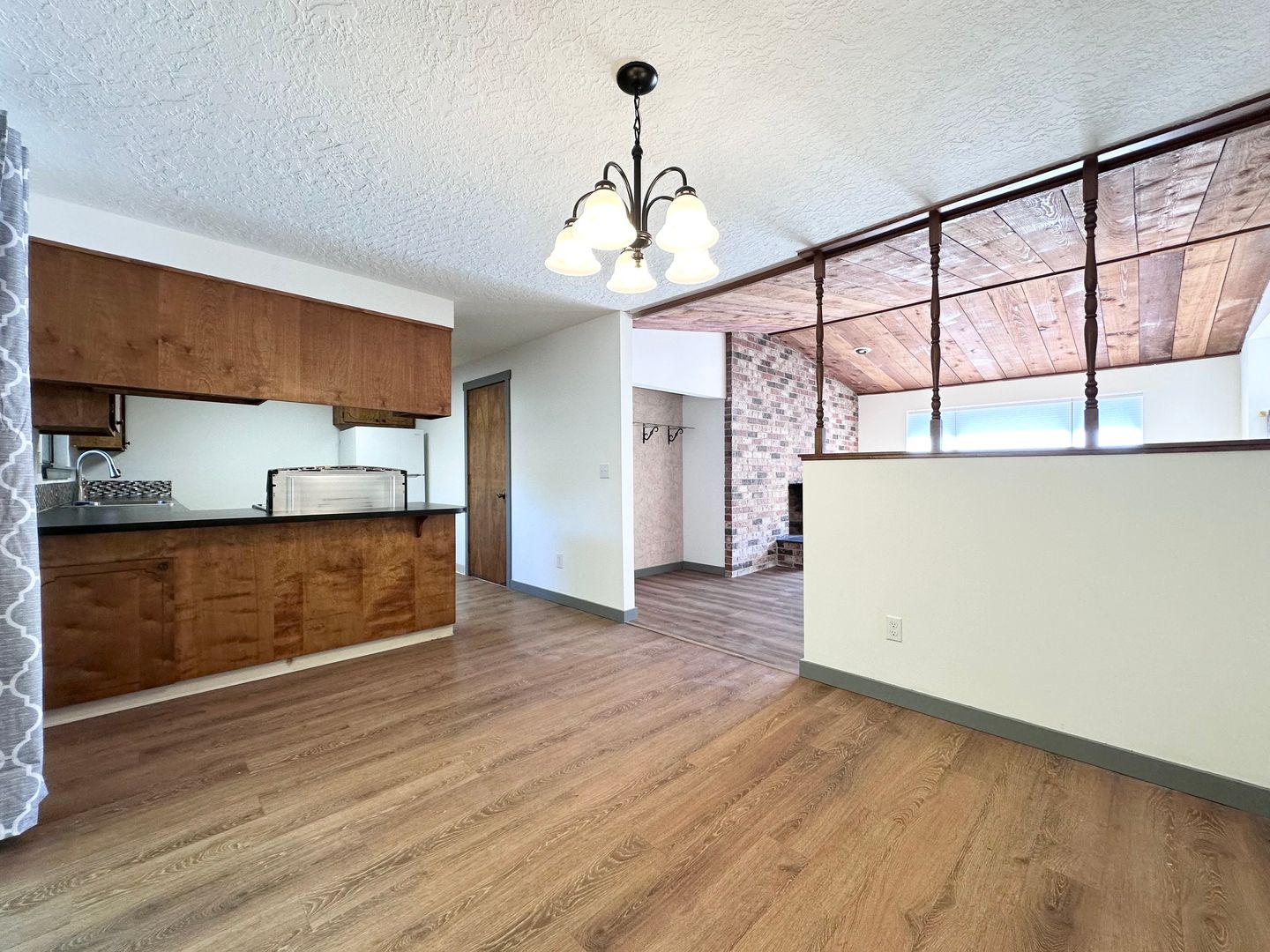 2410 NE 162nd Ave - Portland - Oregon - 2 bed, 1 bath rental property
