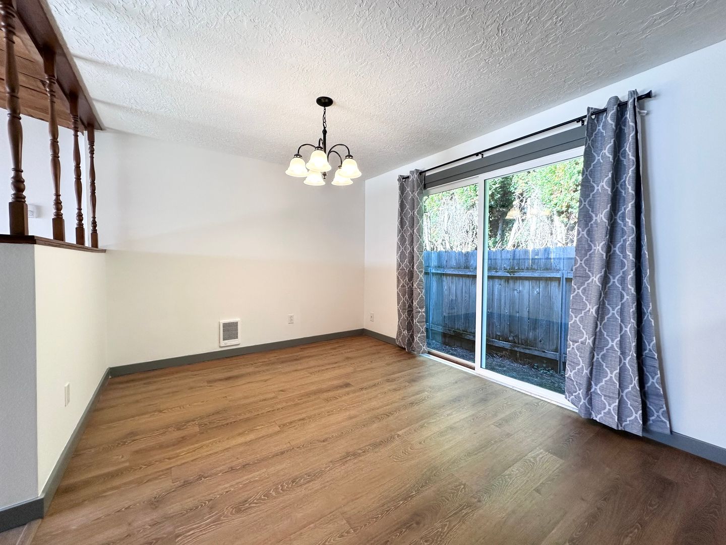 2410 NE 162nd Ave - Portland - Oregon - 2 bed, 1 bath rental property