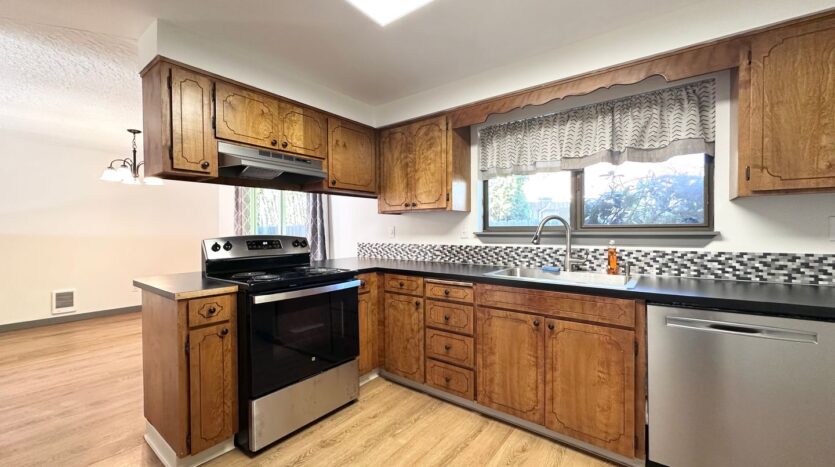 2410 NE 162nd Ave - Portland - Oregon - 2 bed, 1 bath rental property