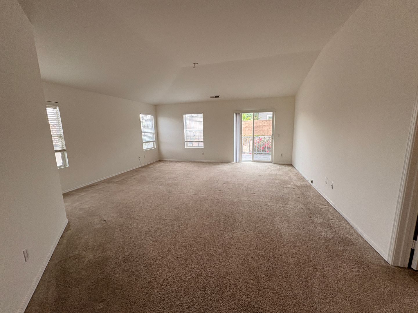 2413 Simon Cir - Corona - California - 5 bed, 4 bath rental property