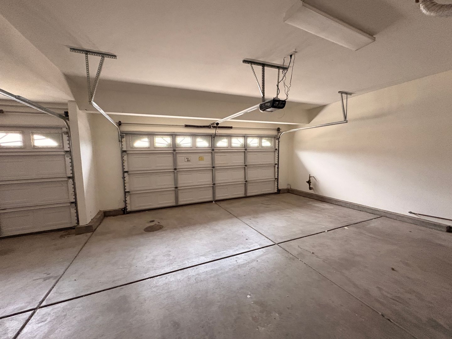 2413 Simon Cir - Corona - California - 5 bed, 4 bath rental property