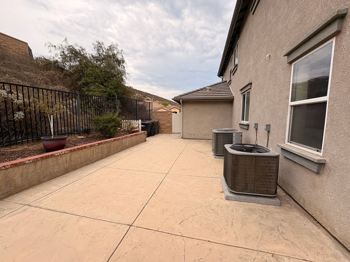 2413 Simon Cir - Corona - California - 5 bed, 4 bath rental property