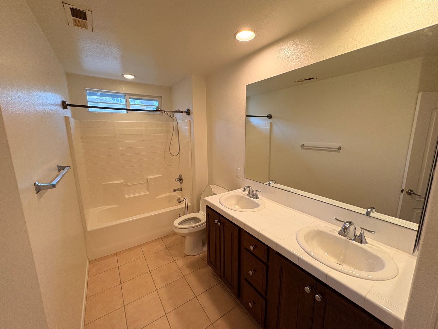 2413 Simon Cir - Corona - California - 5 bed, 4 bath rental property