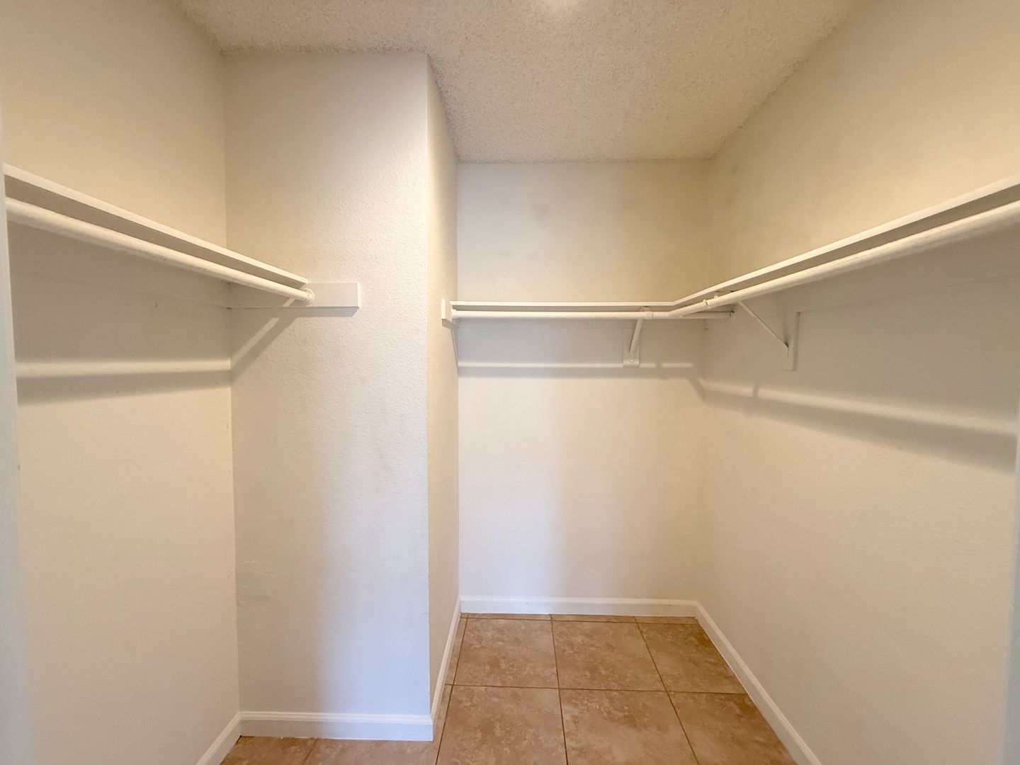 24283 El Pilar #28 - Laguna Niguel - California - 1 bed, 1 bath rental property