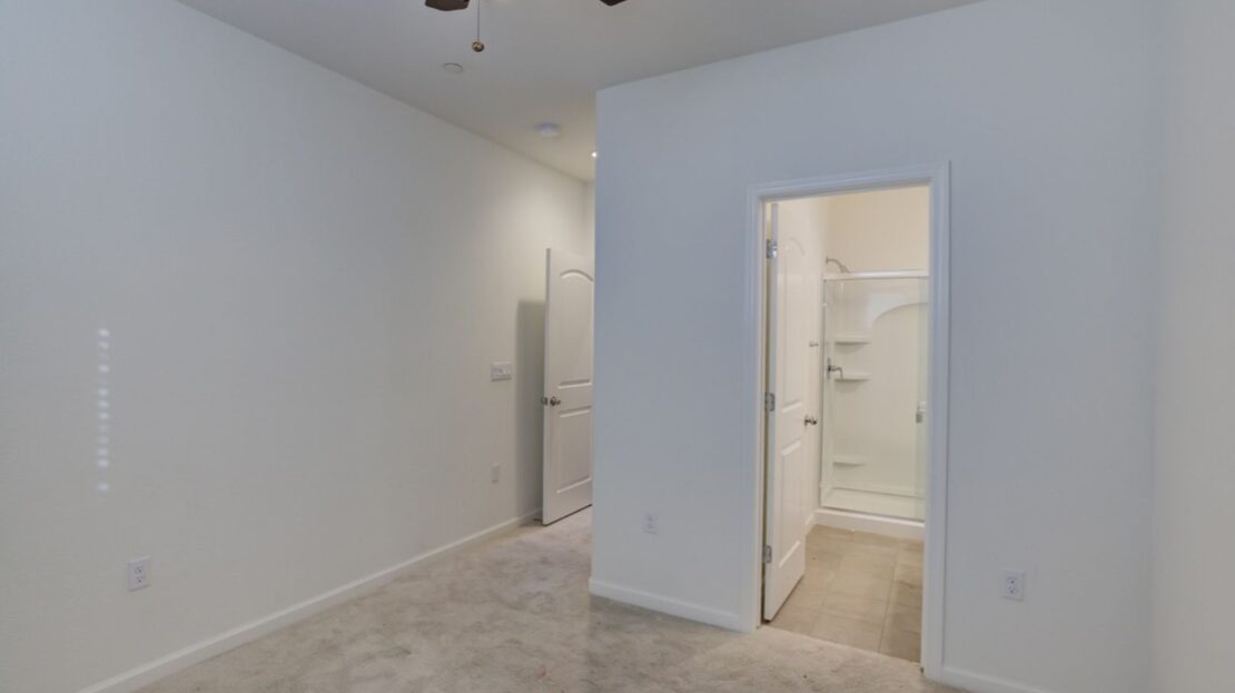 2432 Middlebury Dr - Lathrop - California - 5 bed, 4.5 bath rental property