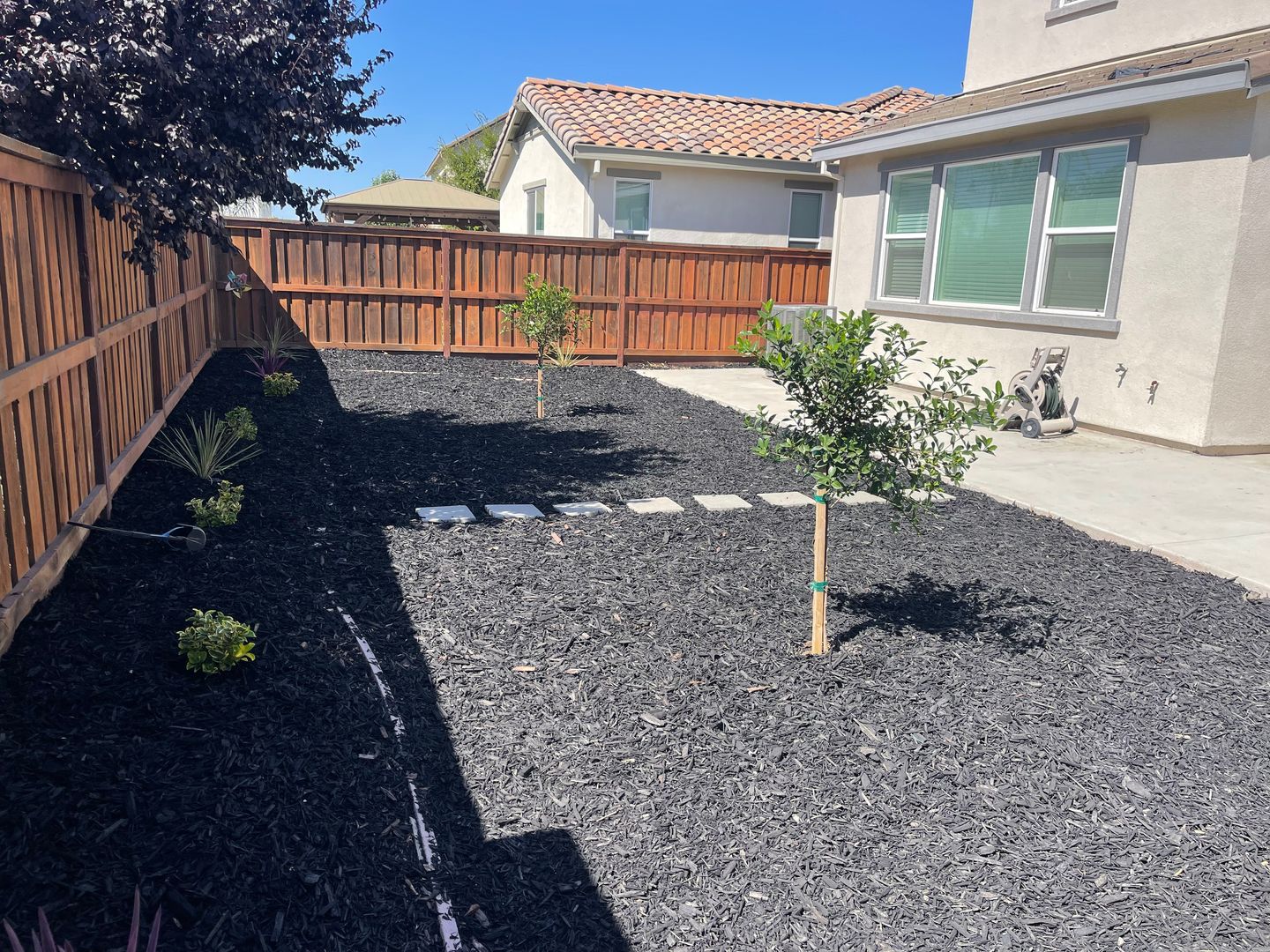 2432 Middlebury Dr - Lathrop - California - 5 bed, 4.5 bath rental property