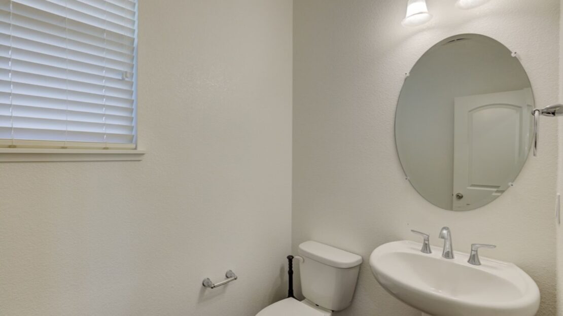 2432 Middlebury Dr - Lathrop - California - 5 bed, 4.5 bath rental property