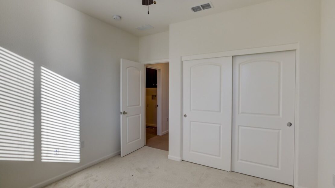 2432 Middlebury Dr - Lathrop - California - 5 bed, 4.5 bath rental property