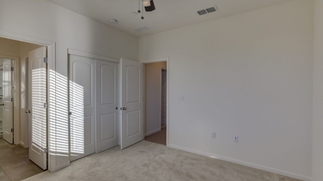 2432 Middlebury Dr - Lathrop - California - 5 bed, 4.5 bath rental property