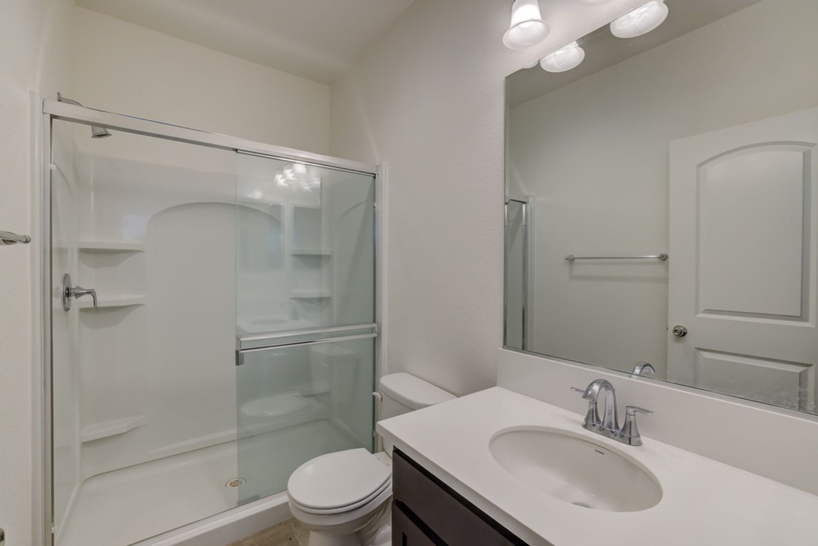 2432 Middlebury Dr - Lathrop - California - 5 bed, 4.5 bath rental property