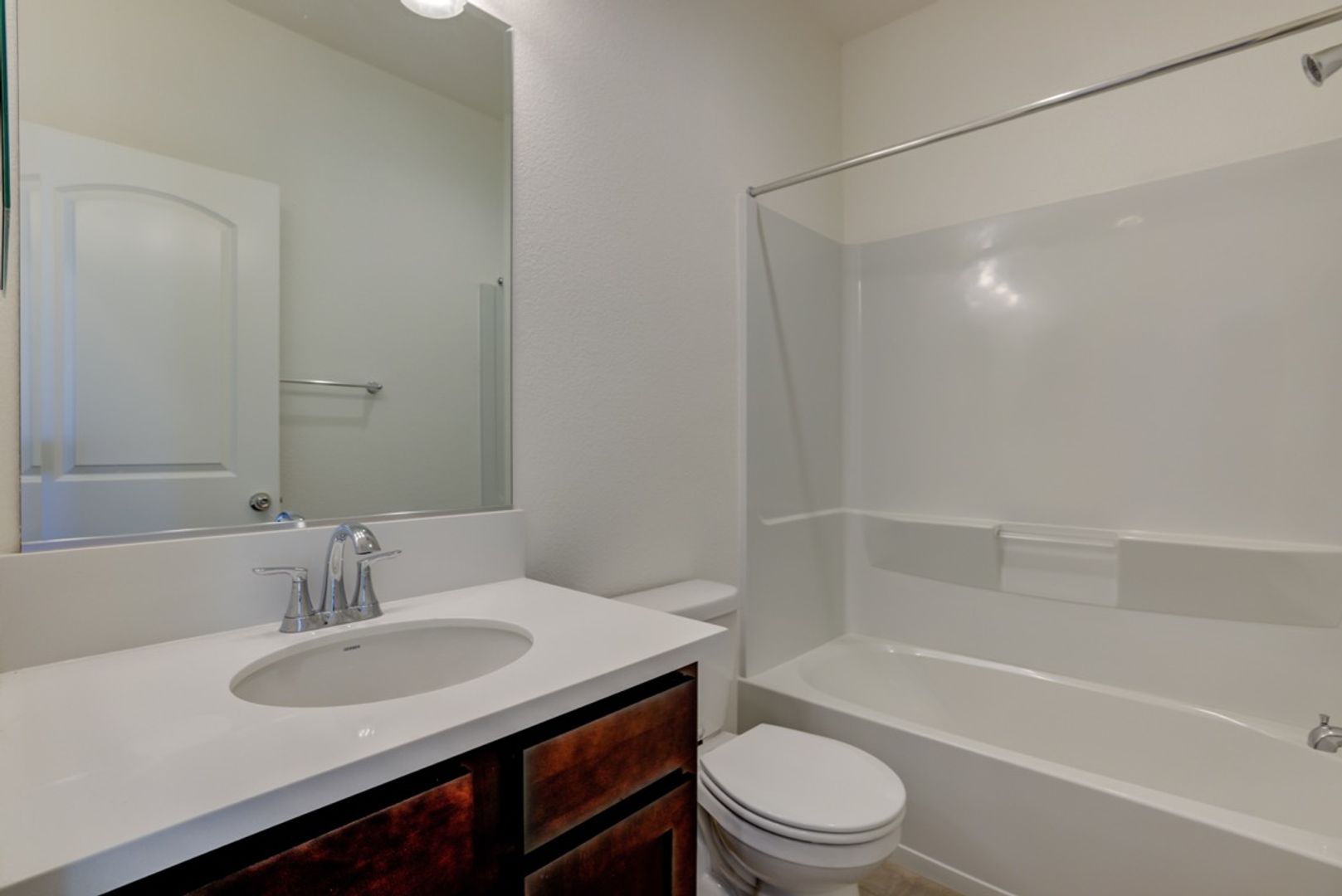 2432 Middlebury Dr - Lathrop - California - 5 bed, 4.5 bath rental property