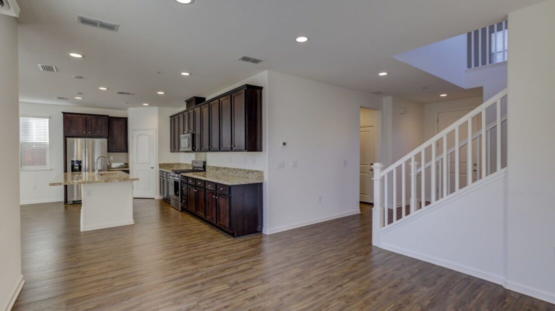 2432 Middlebury Dr - Lathrop - California - 5 bed, 4.5 bath rental property