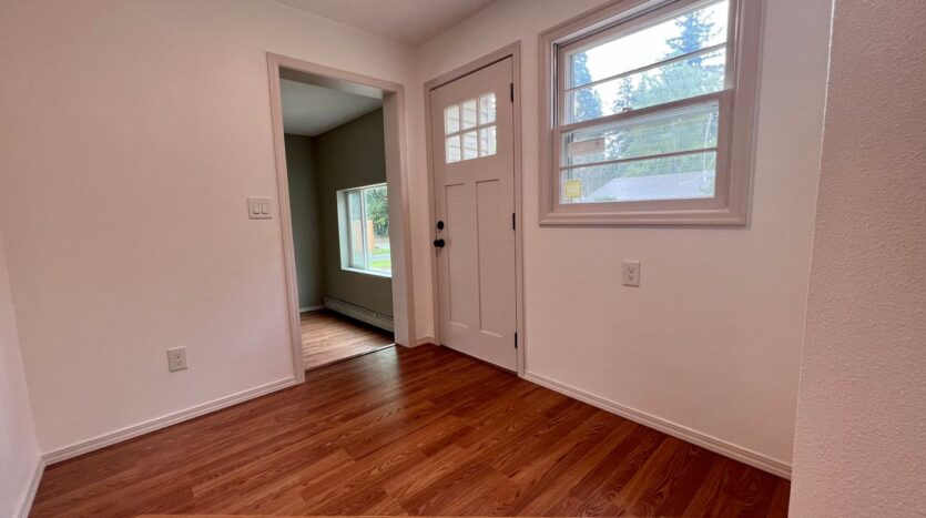 2500 SE Tarbell Ave   Unit B  - Milwaukie - Oregon - 1 bed, 1 bath rental property