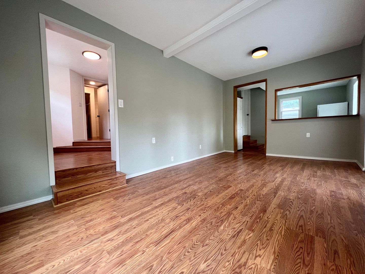 2500 SE Tarbell Ave   Unit B  - Milwaukie - Oregon - 1 bed, 1 bath rental property