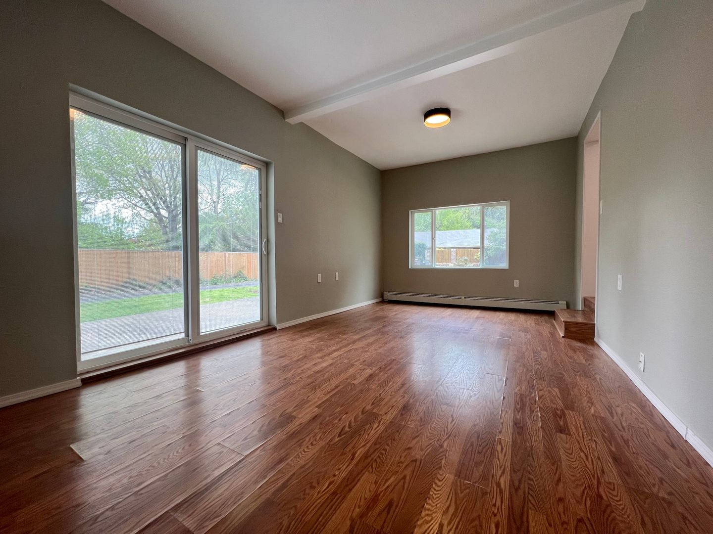 2500 SE Tarbell Ave   Unit B  - Milwaukie - Oregon - 1 bed, 1 bath rental property