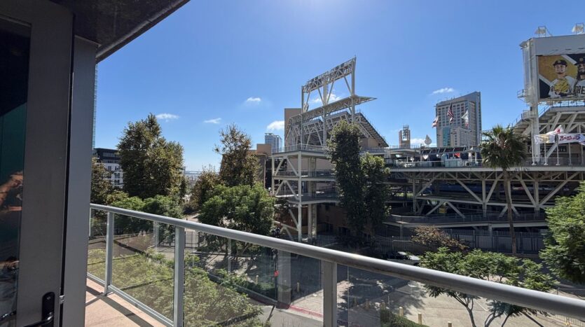 253 10th Ave #423 - San Diego - California - 2 bed, 1 bath rental property