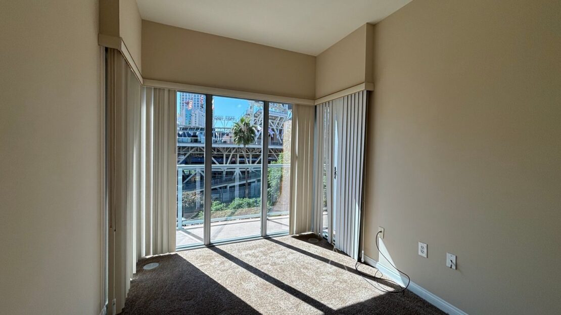253 10th Ave #423 - San Diego - California - 2 bed, 1 bath rental property
