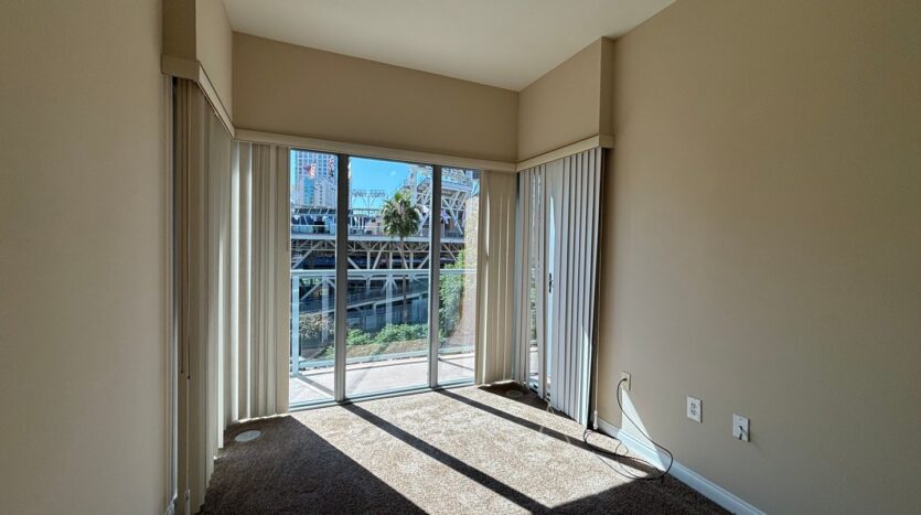 253 10th Ave #423 - San Diego - California - 2 bed, 1 bath rental property