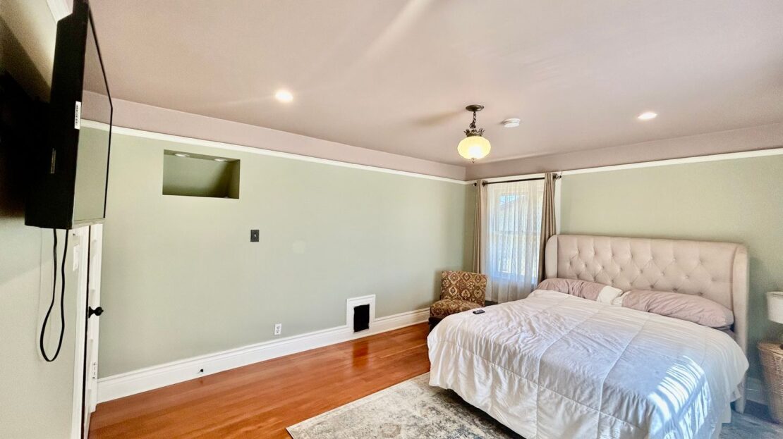 2656 Van Buren Pl  - Los Angeles - California - 4 bed, 3 bath rental property