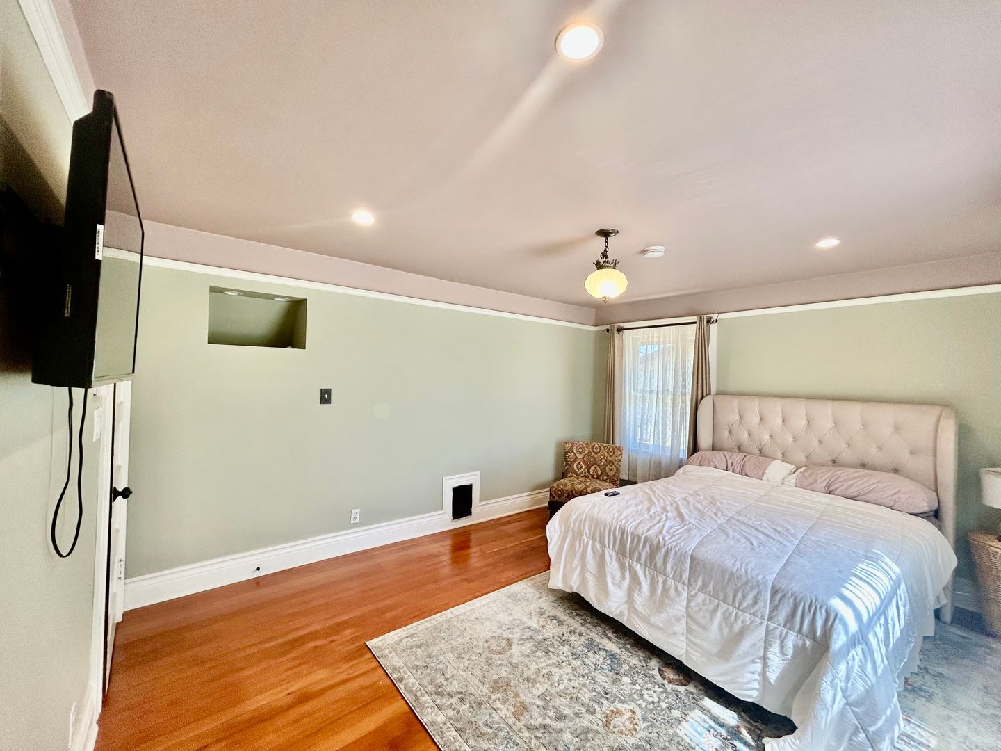 2656 Van Buren Pl  - Los Angeles - California - 4 bed, 3 bath rental property