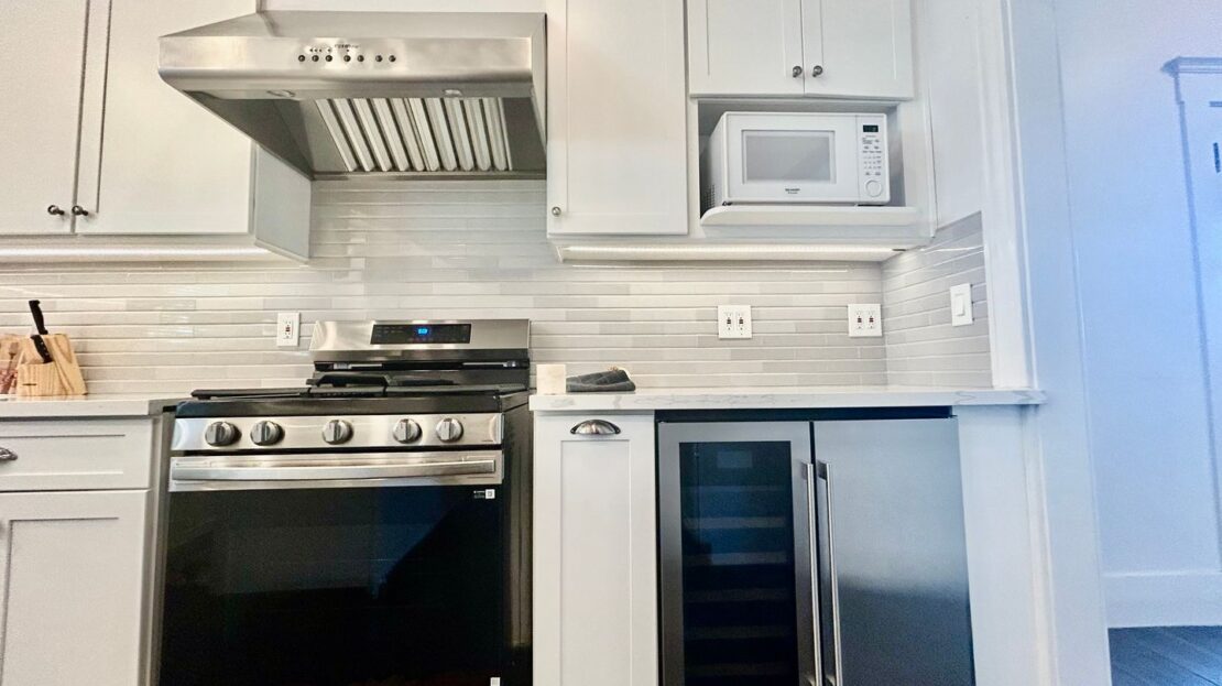 2656 Van Buren Pl  - Los Angeles - California - 4 bed, 3 bath rental property