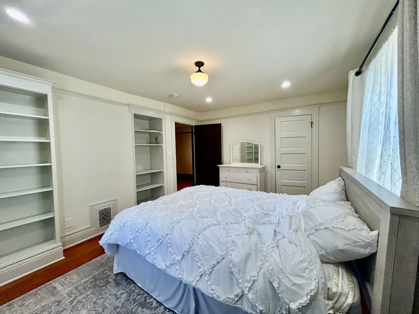 2656 Van Buren Pl  - Los Angeles - California - 4 bed, 3 bath rental property