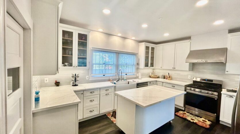 2656 Van Buren Pl  - Los Angeles - California - 4 bed, 3 bath rental property