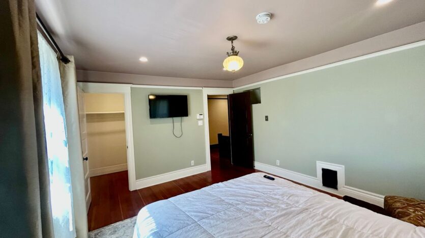 2656 Van Buren Pl  - Los Angeles - California - 4 bed, 3 bath rental property