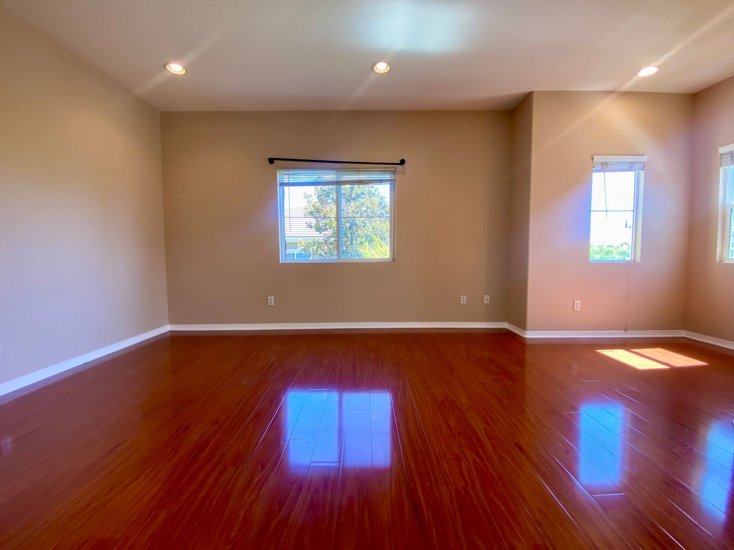 2670 Night Jasmine Drive - Simi Valley - California - 4 bed, 2.5 bath rental property