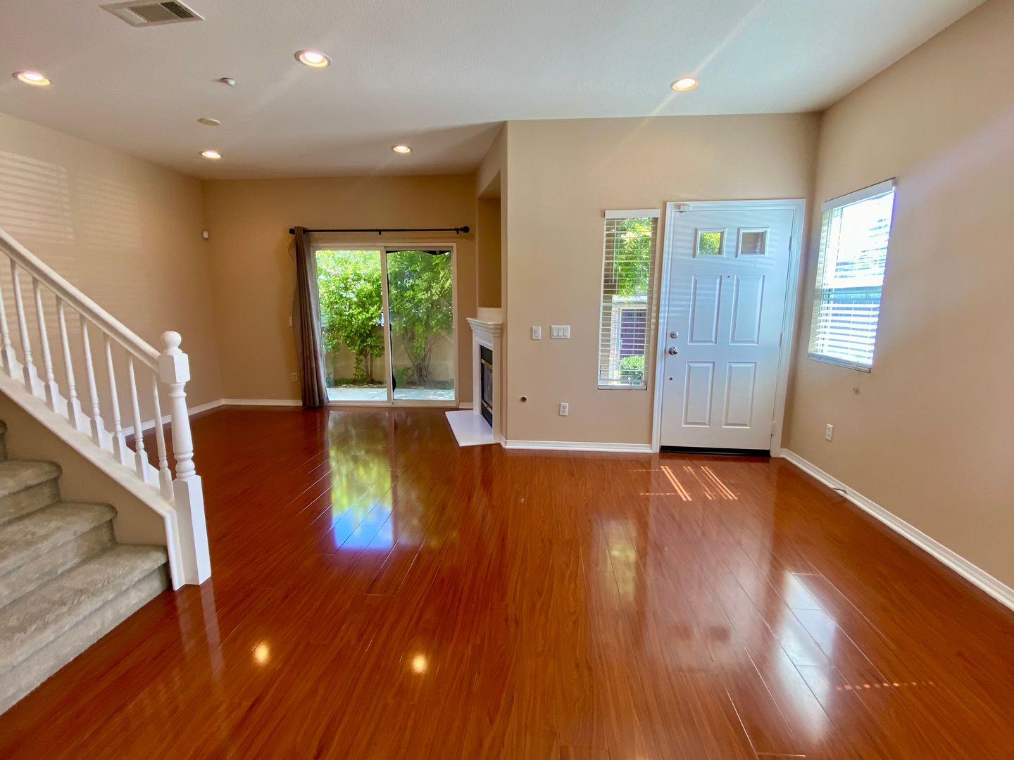 2670 Night Jasmine Drive - Simi Valley - California - 4 bed, 2.5 bath rental property