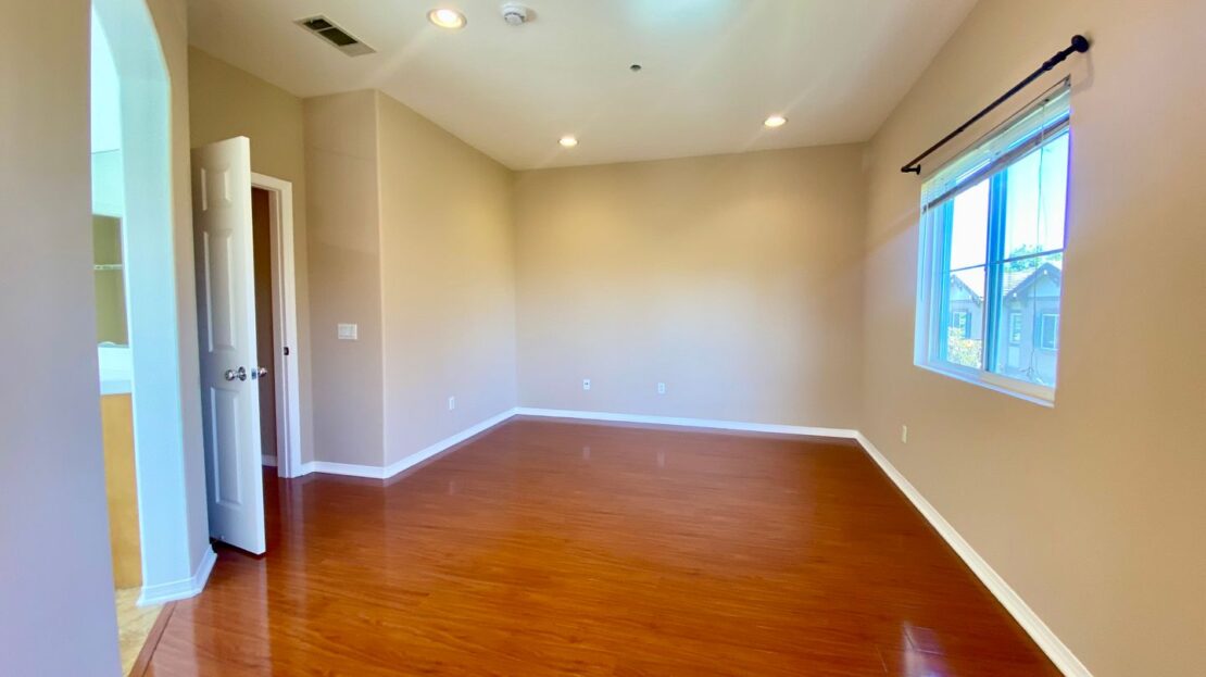 2670 Night Jasmine Drive - Simi Valley - California - 4 bed, 2.5 bath rental property