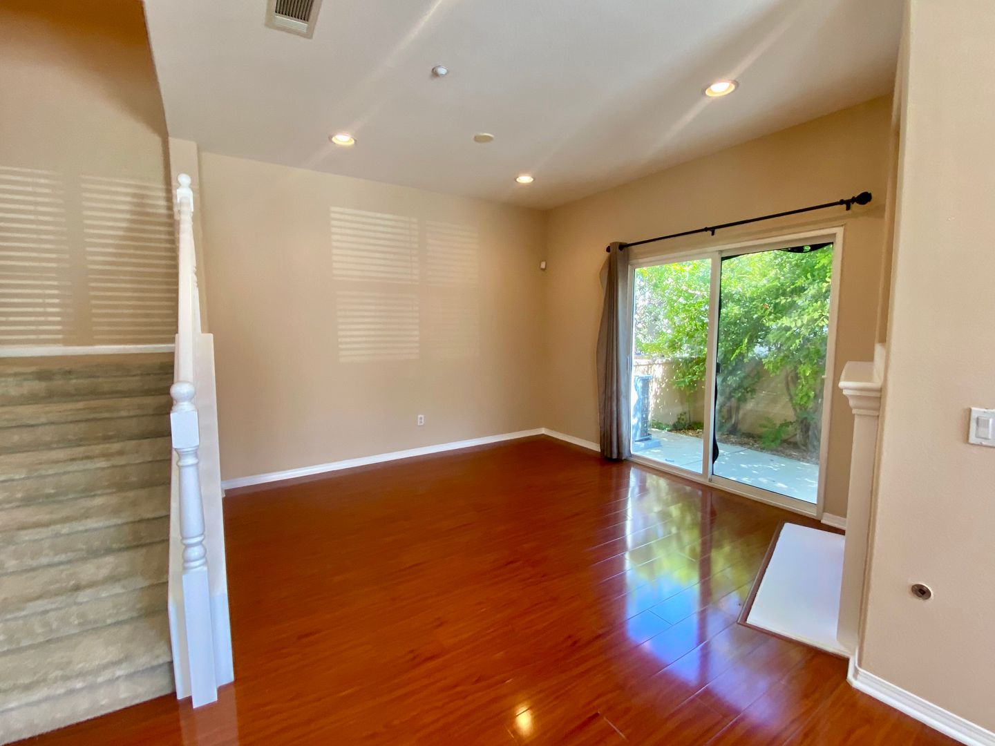 2670 Night Jasmine Drive - Simi Valley - California - 4 bed, 2.5 bath rental property