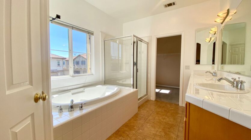 2670 Night Jasmine Drive - Simi Valley - California - 4 bed, 2.5 bath rental property