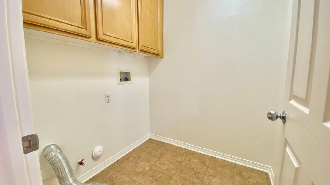 2670 Night Jasmine Drive - Simi Valley - California - 4 bed, 2.5 bath rental property